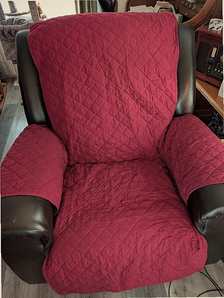 854 Recliner Chair Cover Reversible Quilted Slipcover Protector Burgundy/Tan...